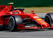 -梅赛德斯横扫法拉利，拉塞尔扛起全队