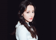 英雄联盟总决赛直播-棋局已毕，新局未明，一场国家德比与一场生死战，照见足球的幽灵