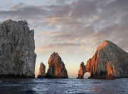 英雄联盟总决赛-沙漠之狮噬太极虎，萨卡光芒耀全场，沙特正面击溃韩国启示录