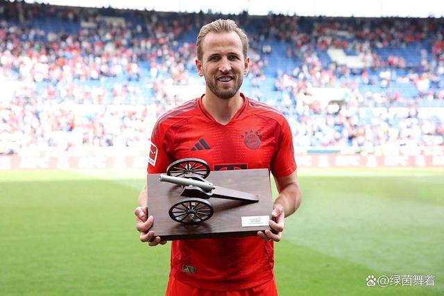 包含德甲冠军势如破竹，赢得球迷们的肯定的词条