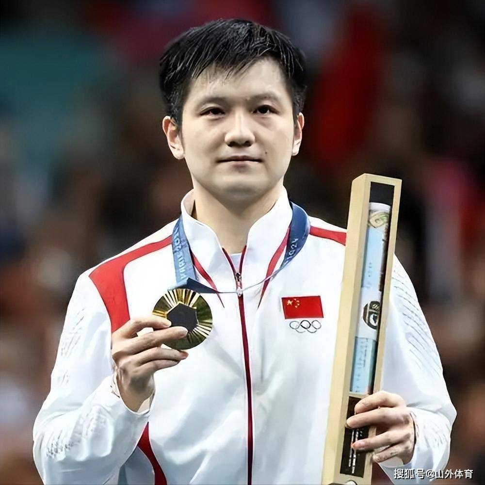 日本队鏖战瑞典队,樊振东点燃赛场 日本队鏖战瑞典队,樊振东点燃赛场