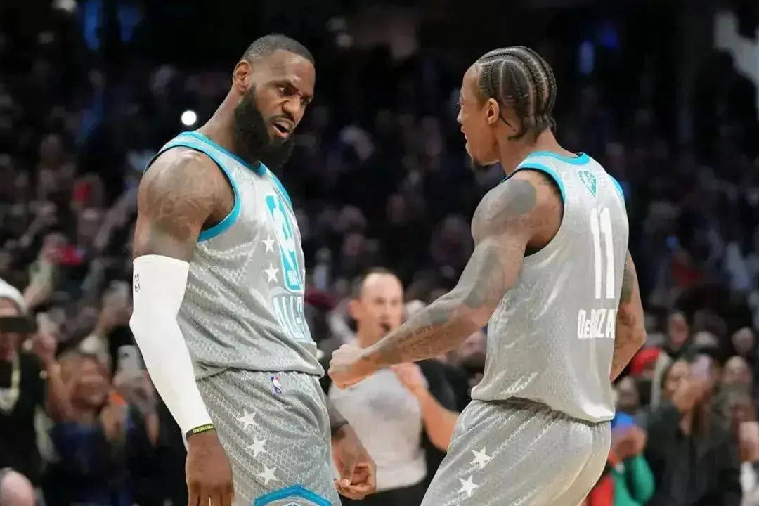 湖人碾压太阳，德罗赞带队取胜