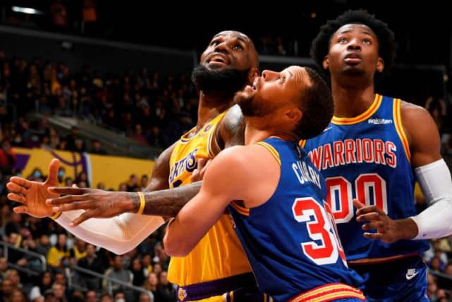 山东队碾压广州队，詹姆斯扛起全队