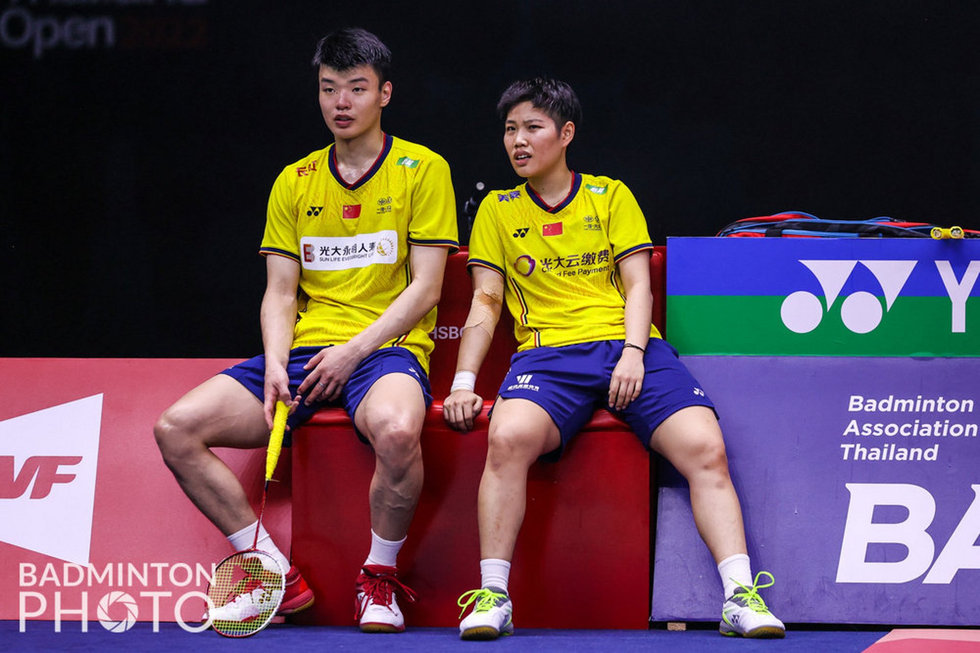 印尼队碾压日本队，黄鸭组合带队取胜