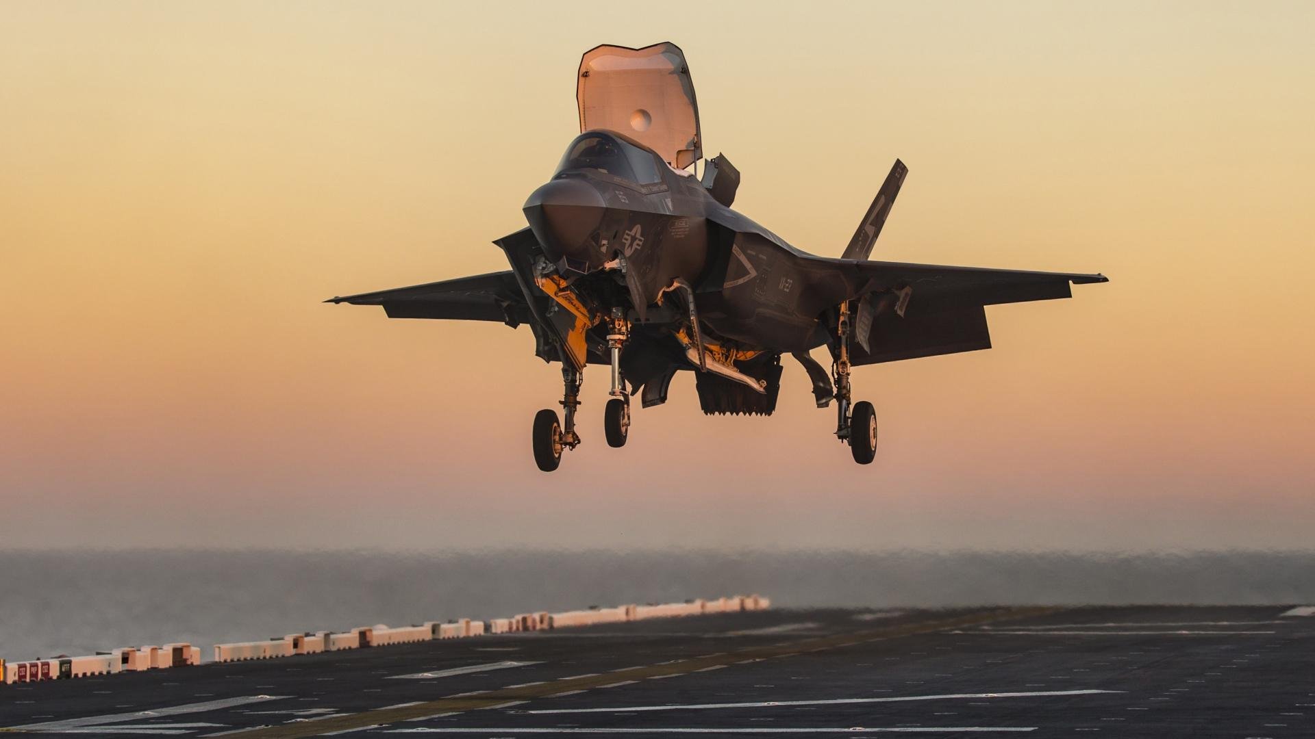 北非雄鹰展翅,南美风暴席卷,阿什拉夫末节神威与厄瓜多尔的团队粉碎战