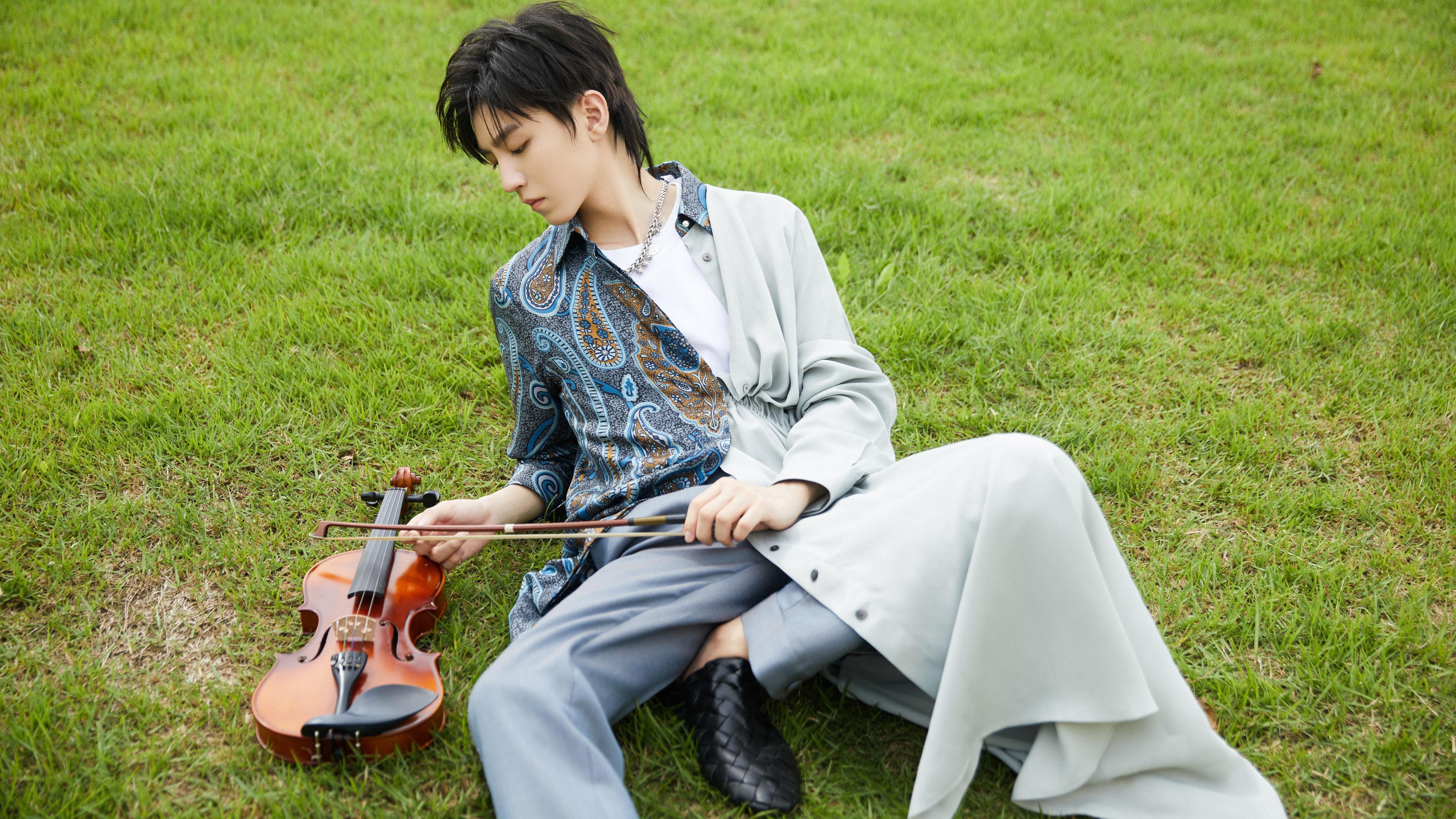 绿茵白发的传奇,莫德里奇与足球世界的逆熵者叙事