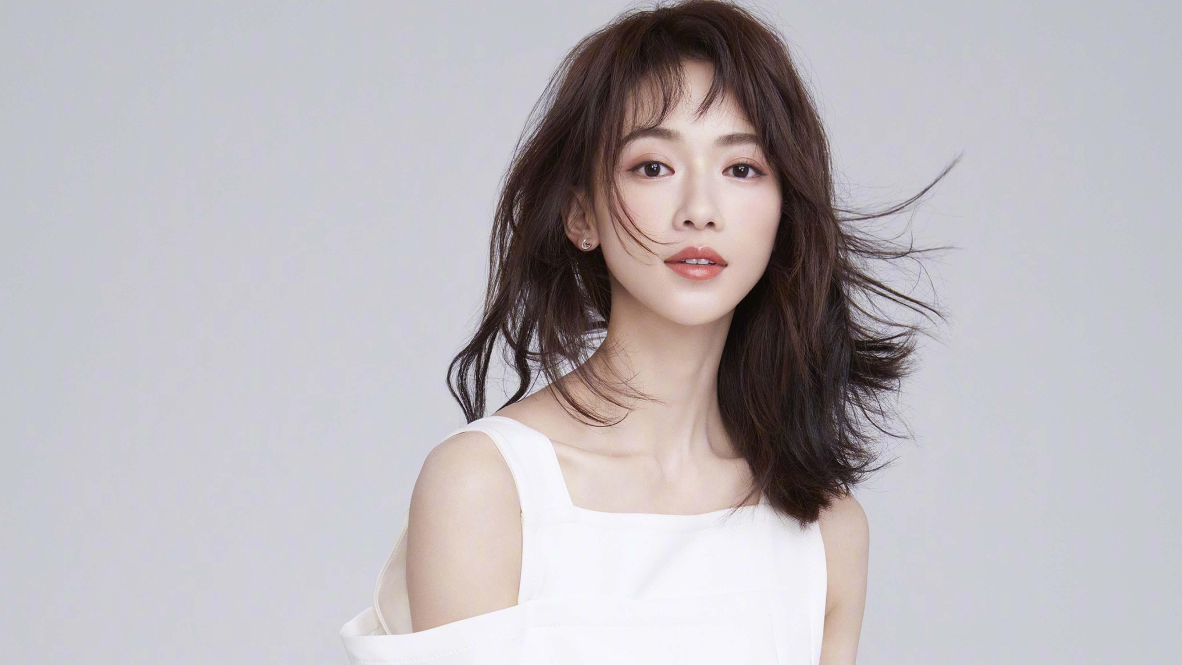 街道赛之夜,当凯恩在钢铁迷宫中完成加冕