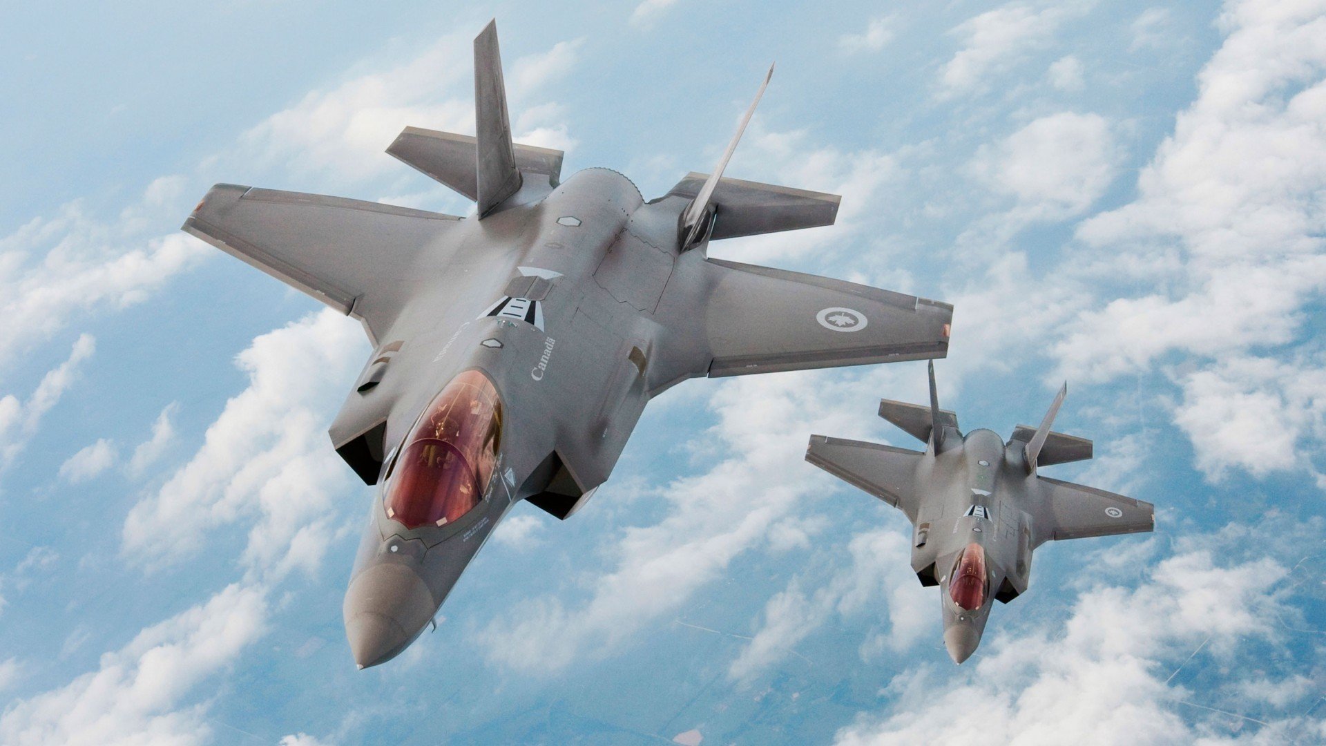 跨界统治,加纳战术压制亚特兰大的足球智慧,与加维在F1街道赛的闪电接管